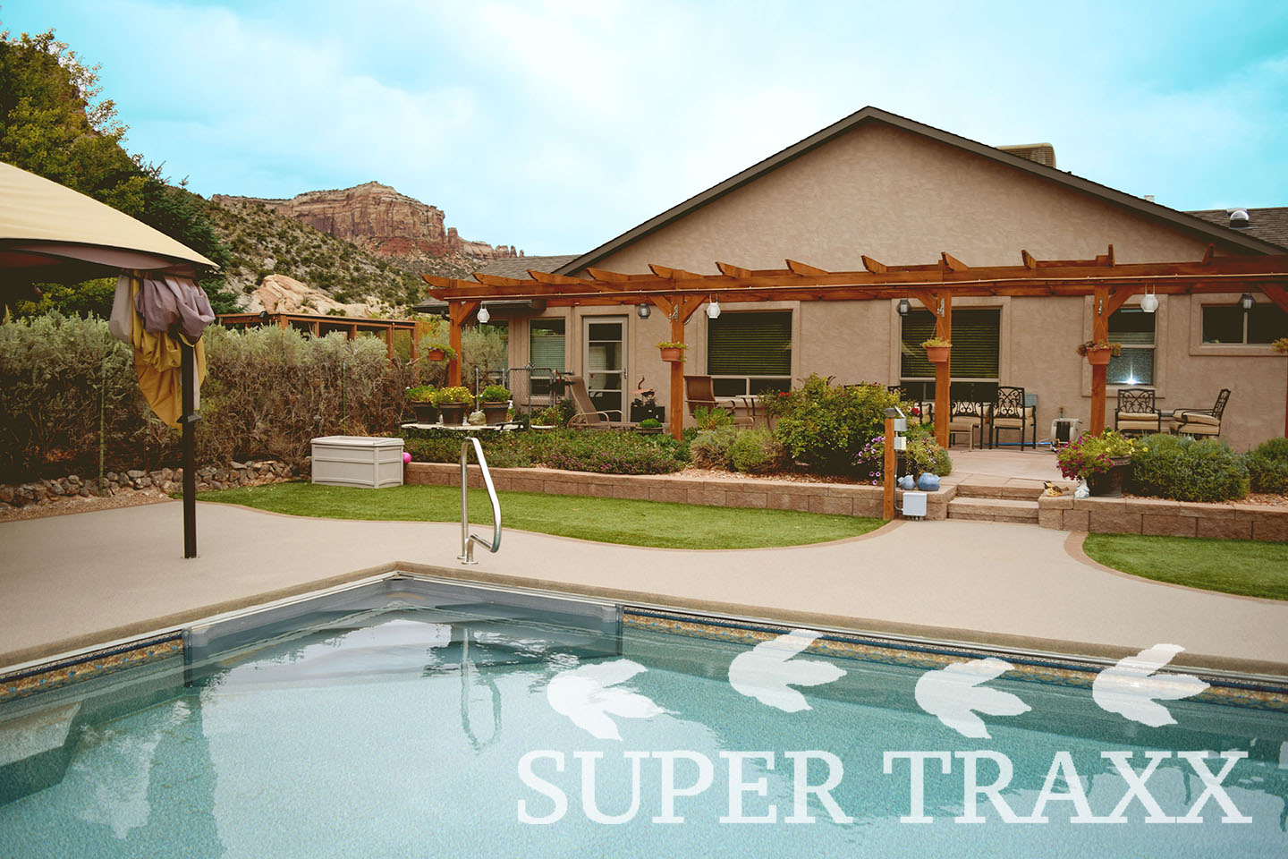 supertraxx outdoor flexx quartz sand coating on patio surrounding pool